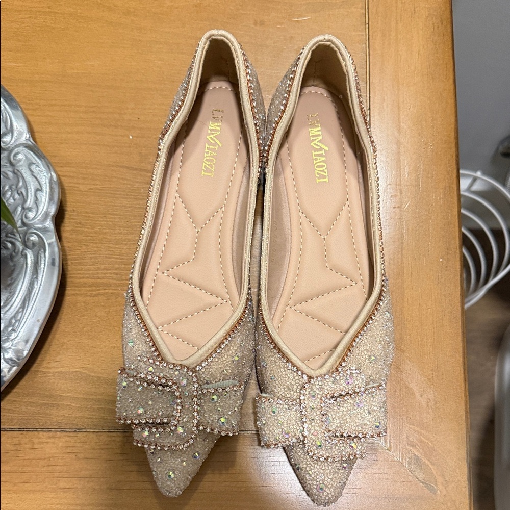 Women's Glitter Pointed Flats - Gold